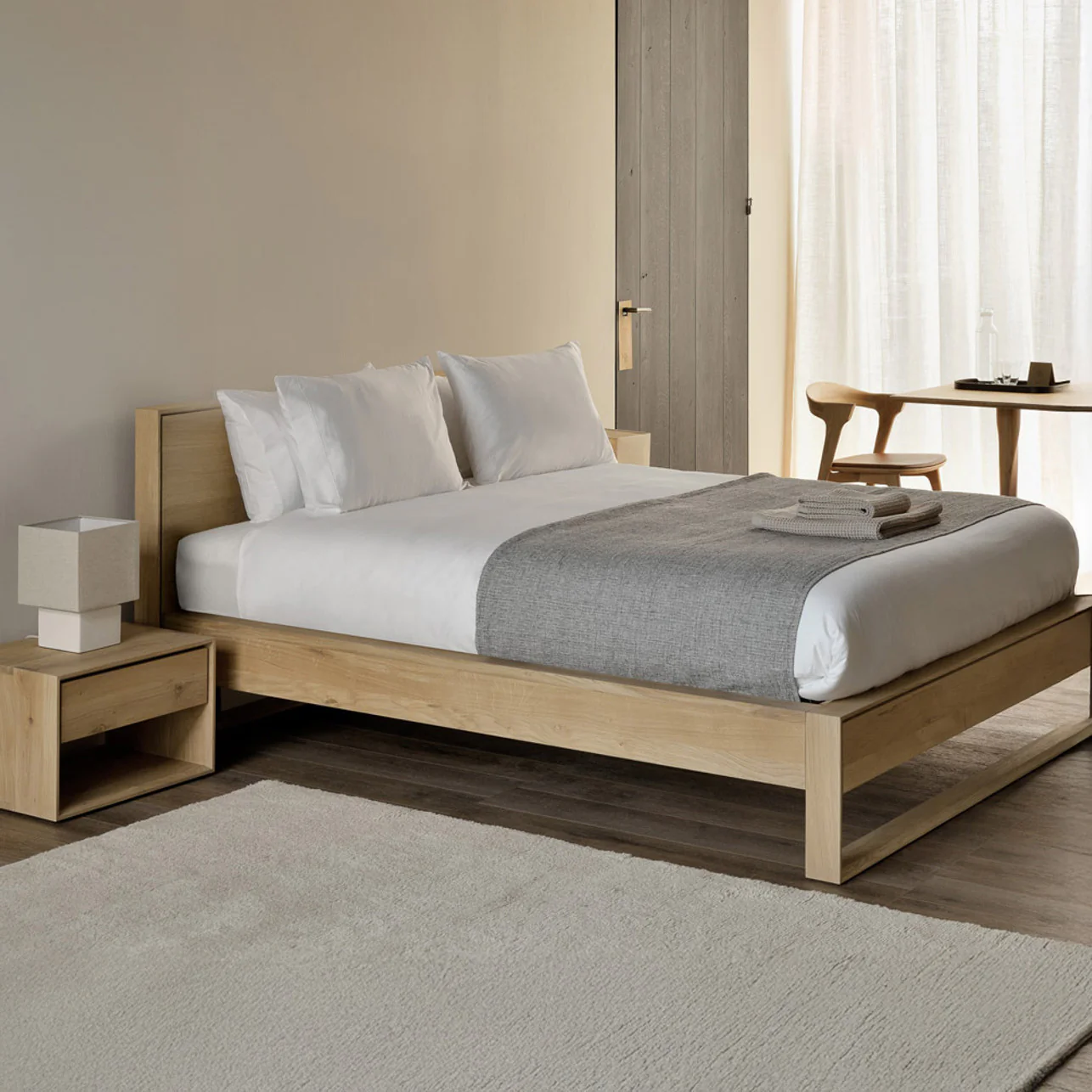 Sael Bed - Solid Walnut/Teak/Oak Wood (Queen) - Image 4